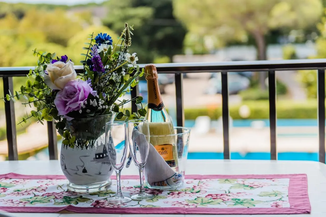 Aparthotel Residence Magnolia Marina Di Bibbona Italy